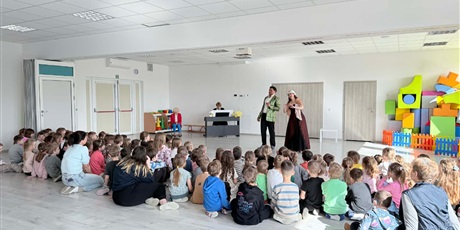 Powiększ grafikę: koncert-684828.jpg