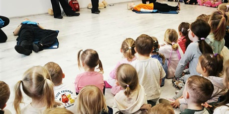 Powiększ grafikę: podstawy-pierwszej-pomocy-680964.jpg