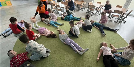 Powiększ grafikę: podstawy-pierwszej-pomocy-680965.jpg